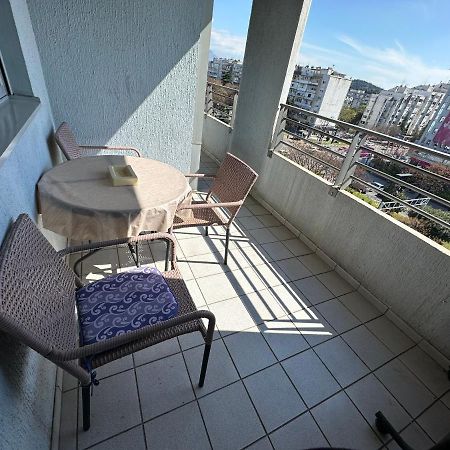 Great Location Two Bedroom Apatment "Maxim" Podgorica Eksteriør billede